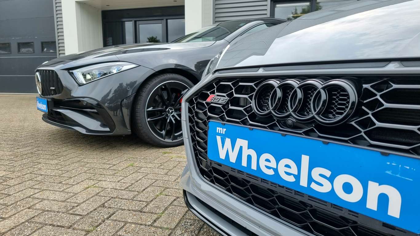 line-up-audi-rs5-mercedes-cls53-amg-neus