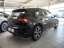 Volkswagen Golf 2.0 TSI Golf VIII R-Line