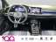 Volkswagen Golf 1.5 eTSI DSG Golf VIII R-Line