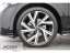 Volkswagen Golf 1.5 eTSI DSG Golf VIII R-Line